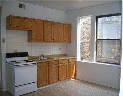 Foto del edificio - 2326 N Kedzie Blvd