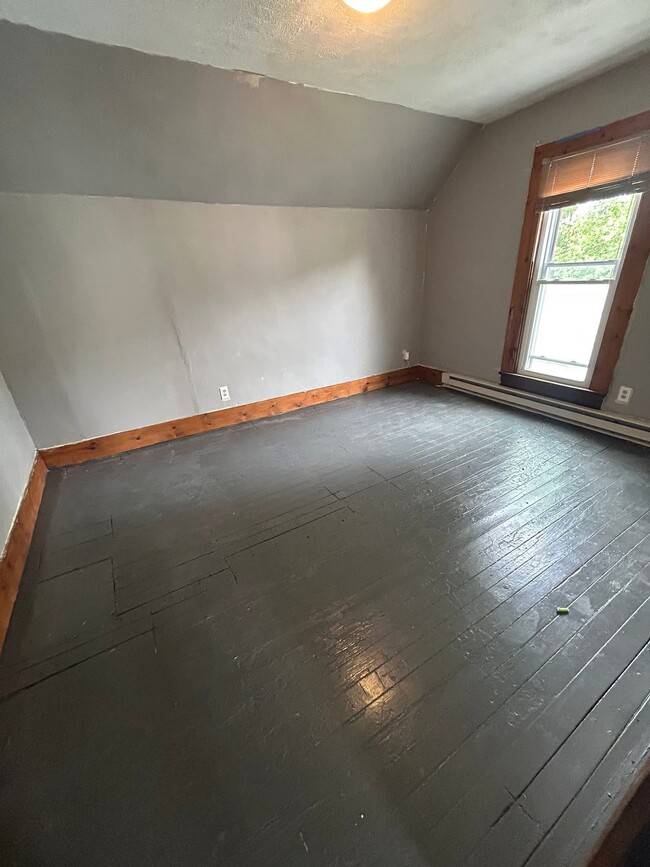 Master Closet - 408 S Range St