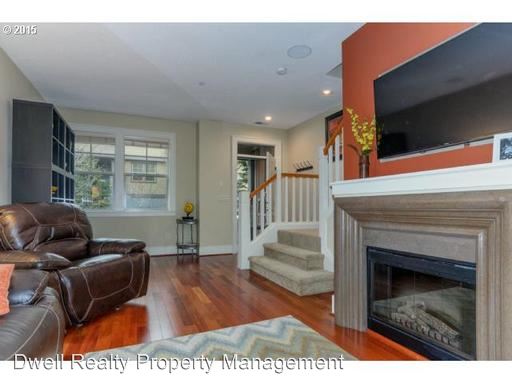 Building Photo - 681 SW Rustica Ter