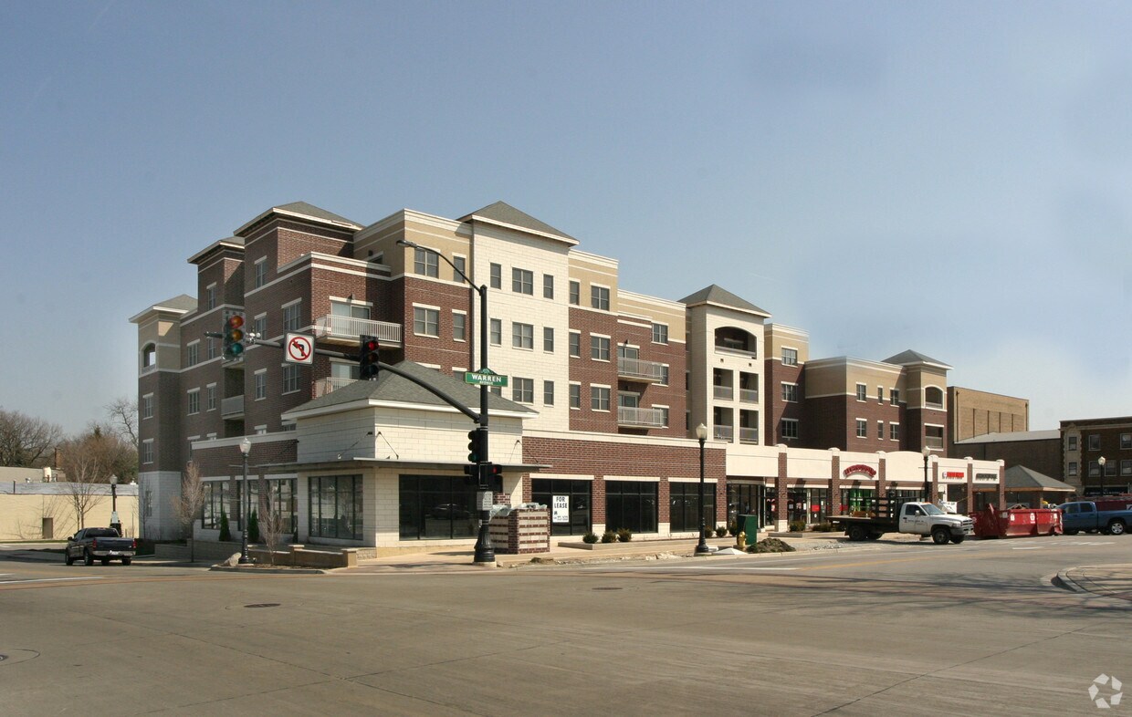 Station Crossing Apartments Downers Grove, IL