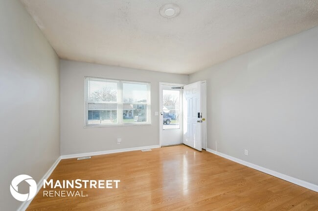 Foto del edificio - 1716 Springhill Dr