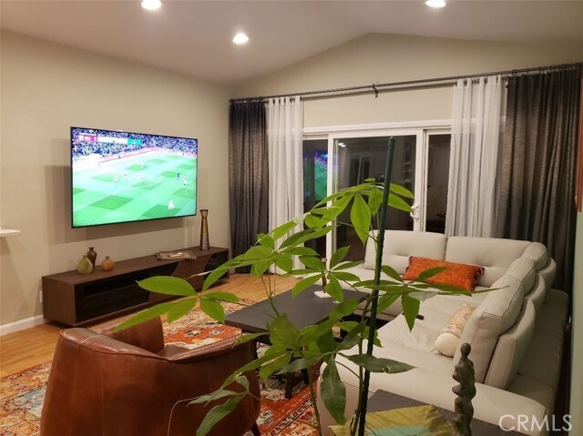 Foto del edificio - 26476 Vía Lara