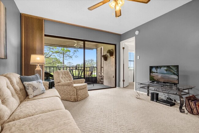 Foto del edificio - 6084 Willowpointe Cir