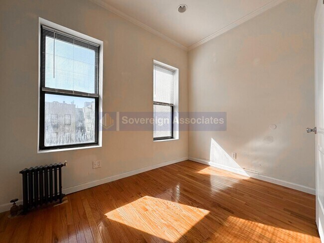 Building Photo - 109 Sherman Avenue