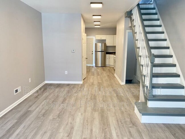 Building Photo - 5813 Walton Ave