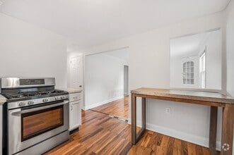 Building Photo - 155 Saint Charles St