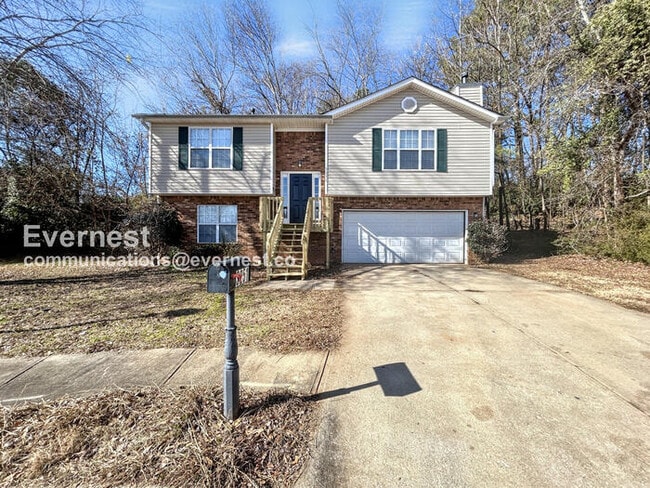 Building Photo - 3251 River Ln SE