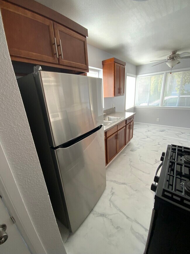 Foto del edificio - 2320 N Ontario St