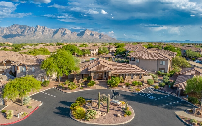 Centro comunitario (gimnasio, ping pong, biblioteca, baños) - 655 W Vistoso Highlands Dr