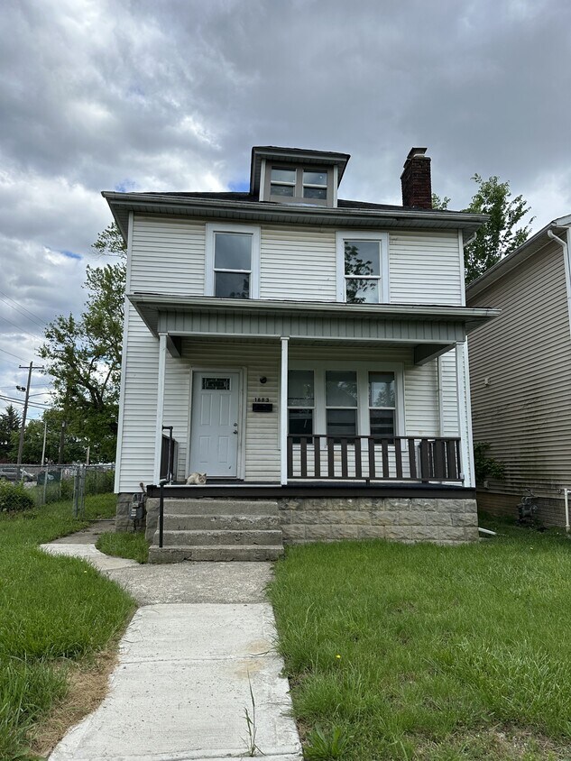 Primary Photo - 1683 Minnesota Ave