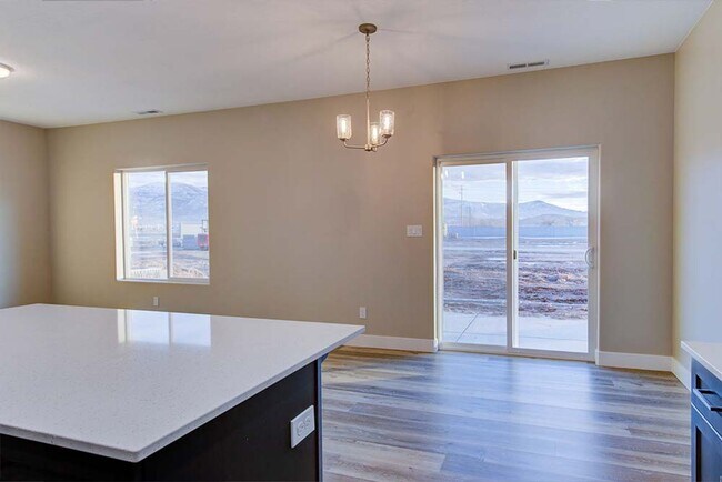 Building Photo - Brand new Cedar Reserve Townhomes