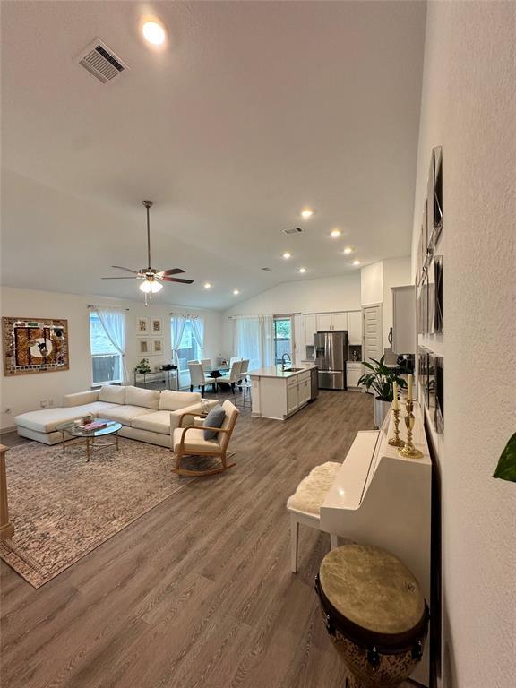 Foto del edificio - 4437 Wilder Farm Ln