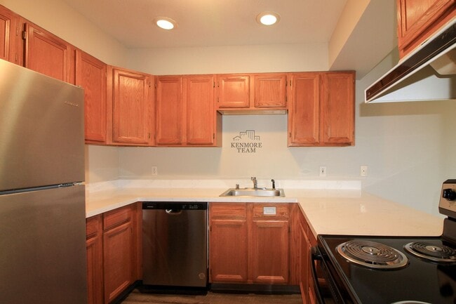Building Photo - 2 Bed/1 Bath Central Richland Duplex