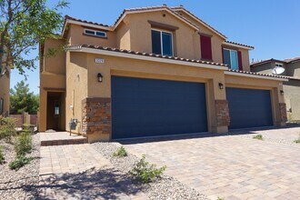 Building Photo - 3329 Nicki Cometa St