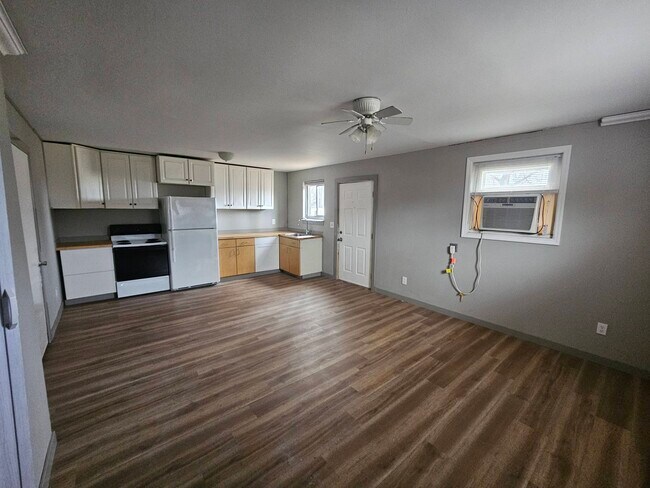 Foto del edificio - 3052 Clermont Ave