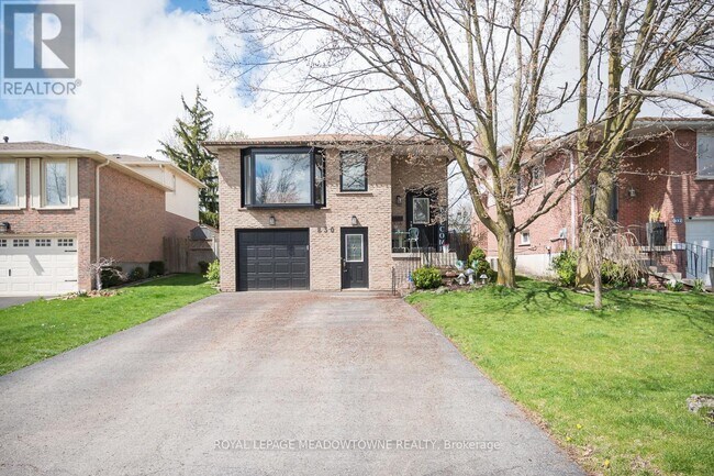 Photo du bâtiment - 830 Merritt Dr
