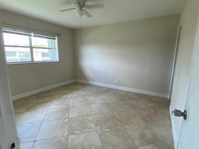 Foto del edificio - 9851 Sandalfoot Blvd