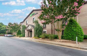 Furnished Studio - Alpharetta photo'