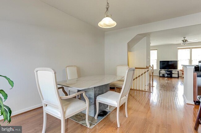 Building Photo - 3917 Broadheath Cir