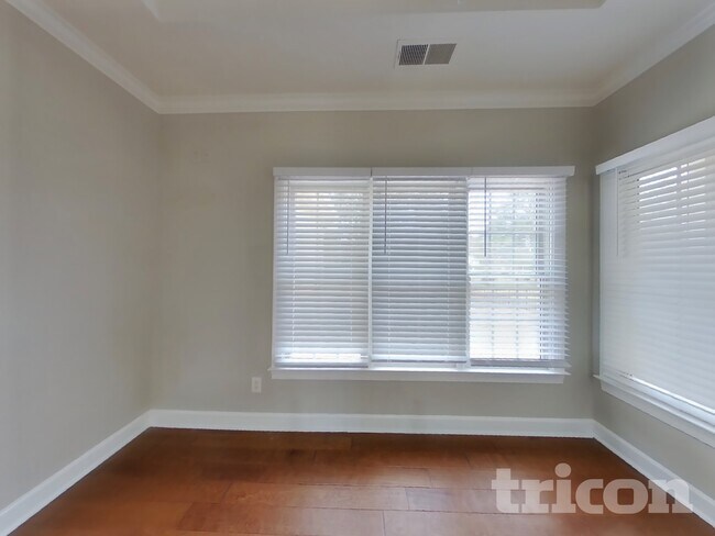 Foto del edificio - 20 Braves Pl