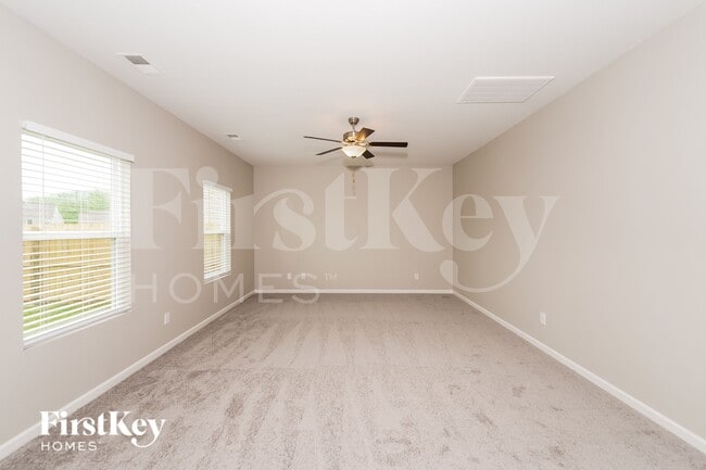 Foto del edificio - 80 Homestead Ln