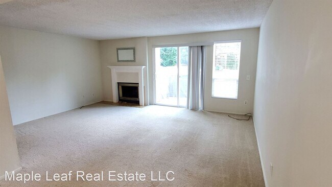Building Photo - 2 br, 1.5 bath House - 18526 52nd Ave W #B3