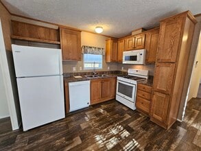 Building Photo - 9 Mapledale Acres