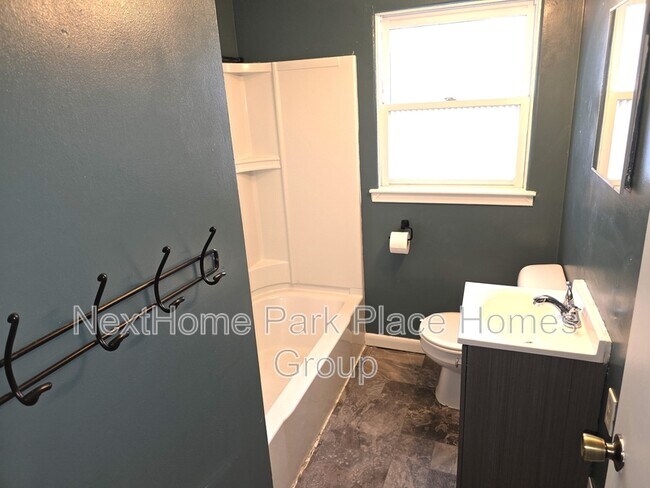 Foto del edificio - 2908 Dartmouth Dr