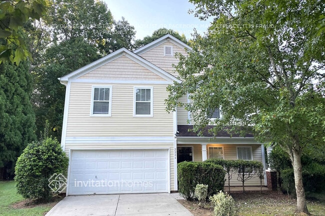 Building Photo - 2204 Golden Larch Ln
