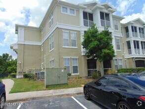 Building Photo - 1300 Riverplace Blvd