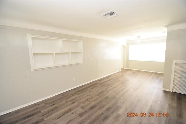 Foto del edificio - 3308 19th Ave S