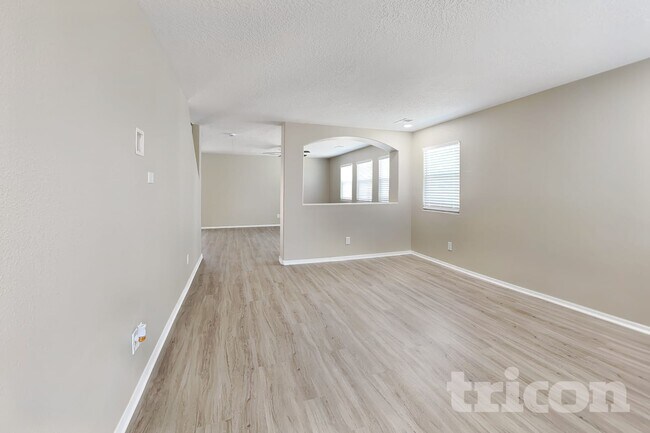 Foto del edificio - 6407 Black Hawk Dr NE