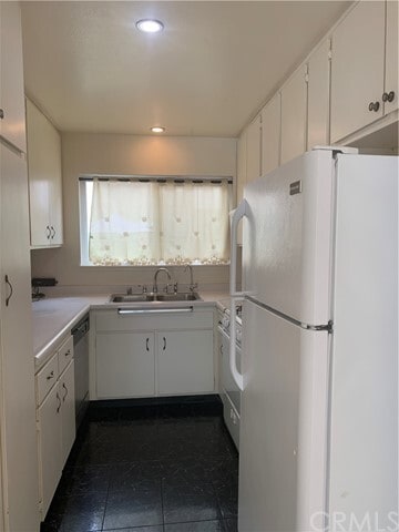 Foto del edificio - 13410 Village Dr