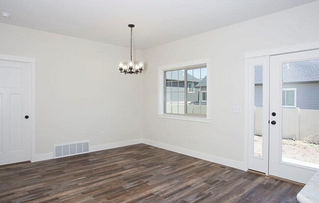 Building Photo - Brand new build - 3 Bed Rental on west end
