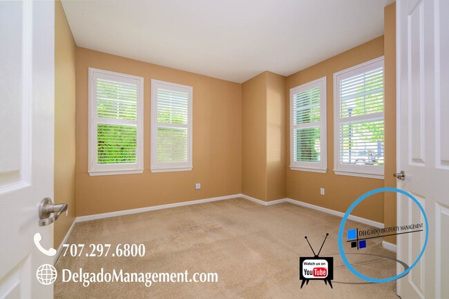 Foto del edificio - Mare Island! Large gorgeous home available...