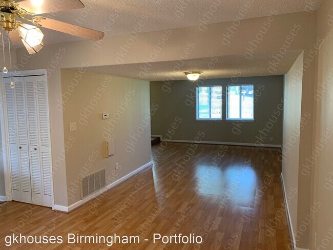 Building Photo - 4 br, 2.5 bath House - 3749 Haven View Circle