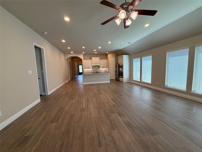 Building Photo - 103 Wild Garden Ct
