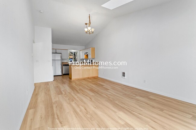 Foto del edificio - Gorgeous One Bedroom Condo in Cedar Mill! ...