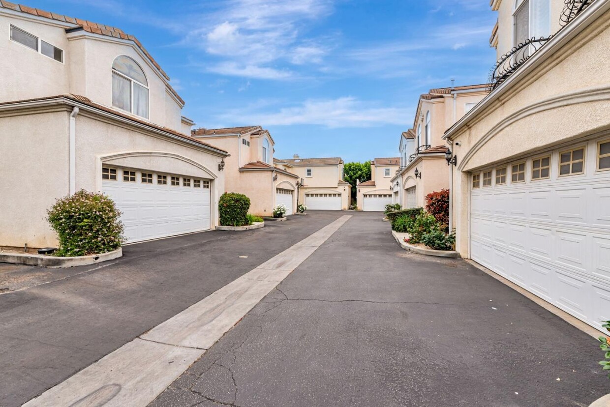 Foto principal - 17743 Merridy St