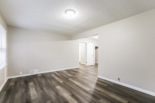 Foto del edificio - 7111 E 111th Terrace