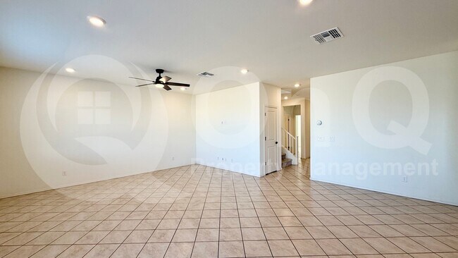 Foto del edificio - 2556 W La Salle St