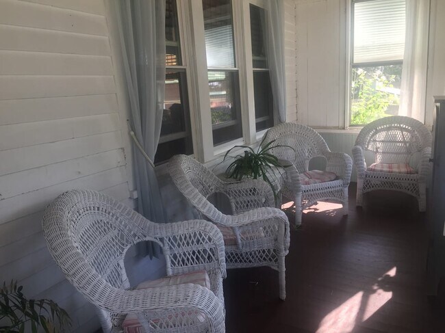 Foto del edificio - 109 Ridgewood Ave