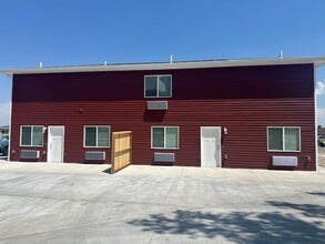 Building Photo - 1521 Aryn Ln