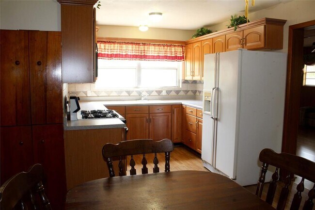 Building Photo - 5542 Turtle Creek Rd