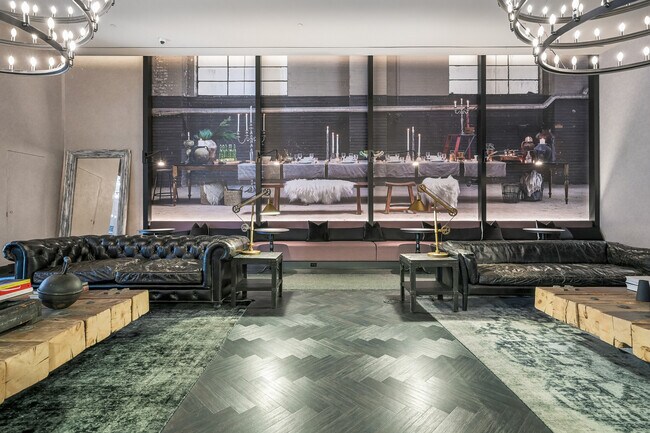 Photo du bâtiment - 505 Richmond St W