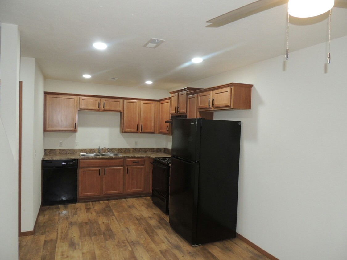 Primary Photo - 1015 N Missouri Dr