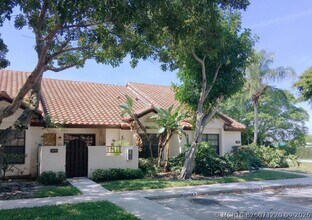 Building Photo - 3095 Inglewood Terrace