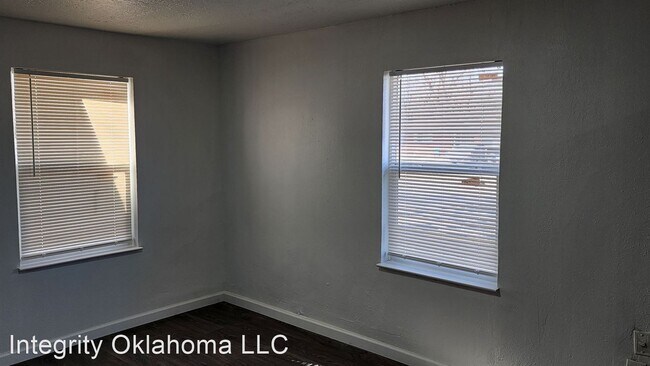 Building Photo - 3 br, 2 bath House - 540 NW 1st St.