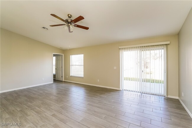 Foto del edificio - 3022 SW 11th Ct