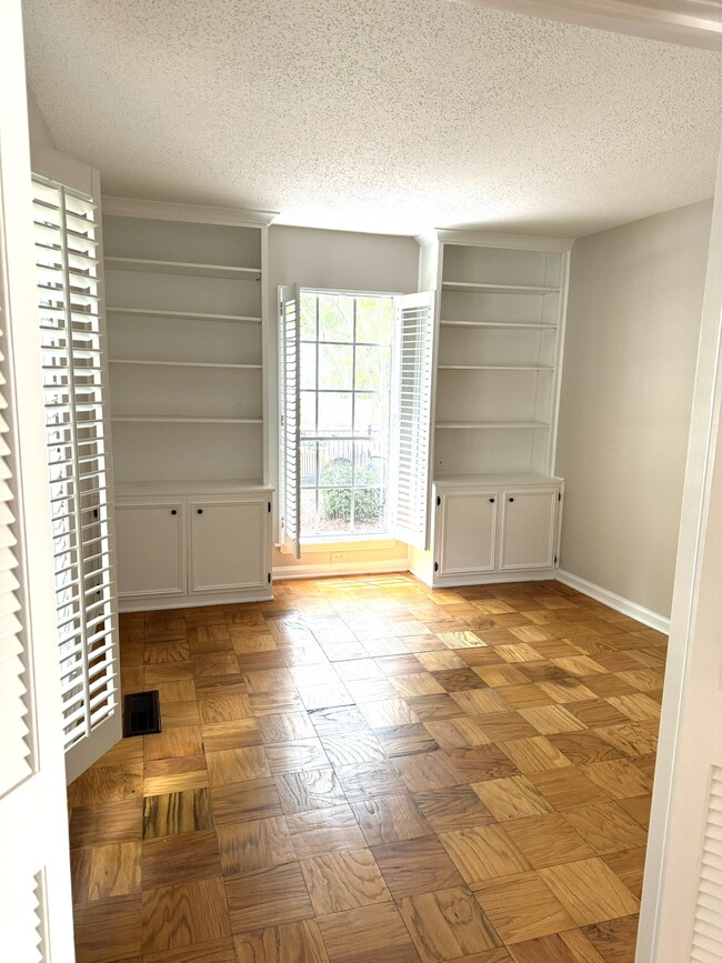 Den/Office - Architect's Dream